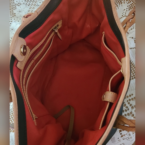 Handbag - Picture 3 of 3